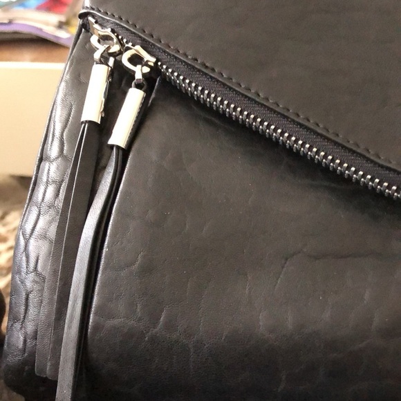 VINCE CAMUTO Shoulder Hobo Black NWT - Picture 4 of 13